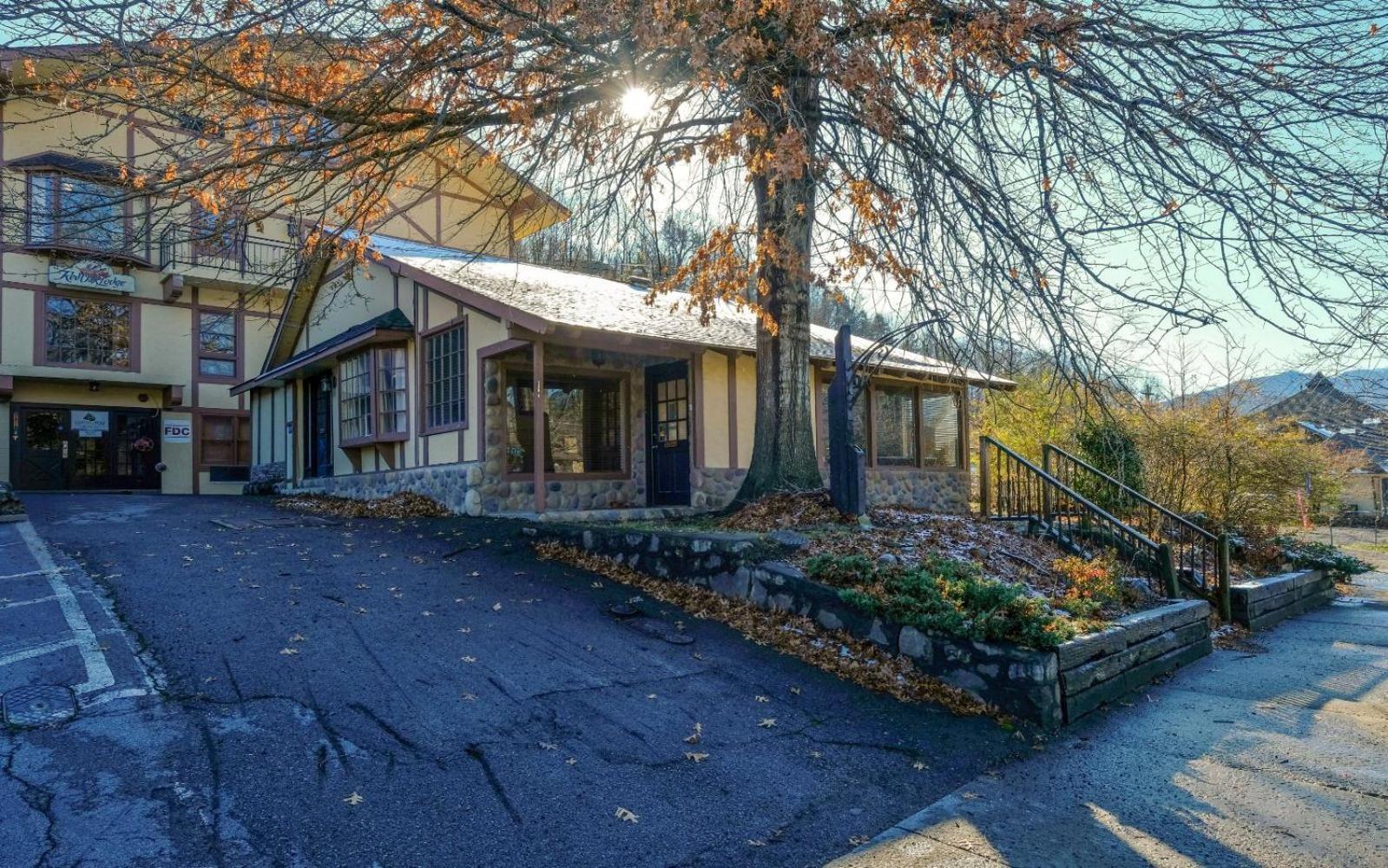 Red Oak Lodge Gatlinburg Exterior photo